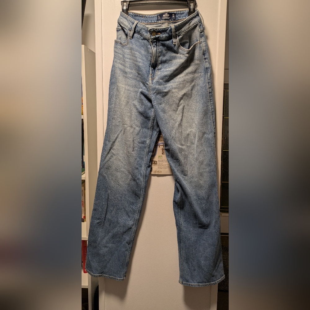 Hollister Ultra-High Rise Dad Jean 7L
